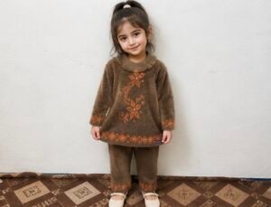 Round neck baby frock